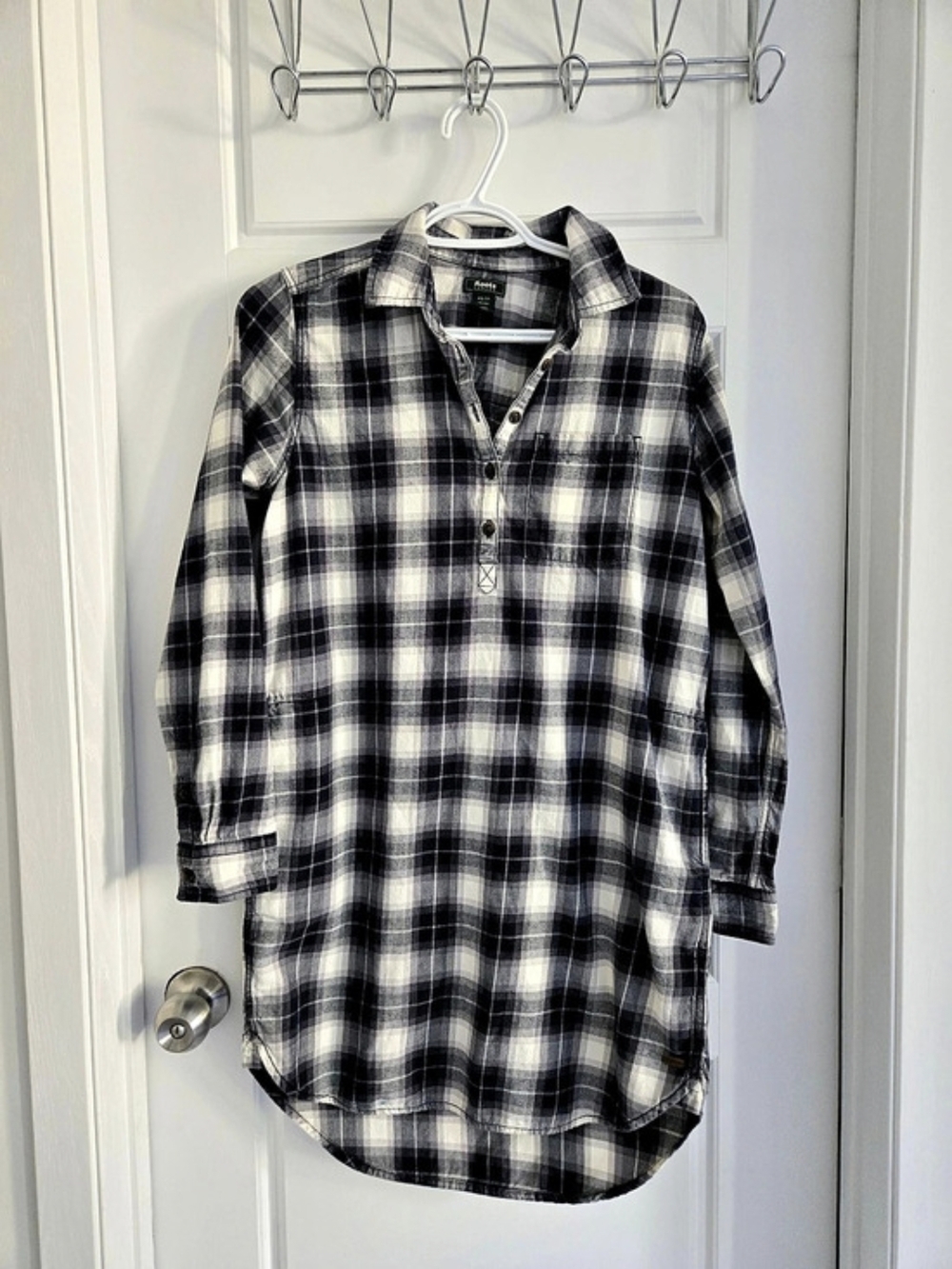 Roots Womens Plaid Button Down Navy & White Size XS